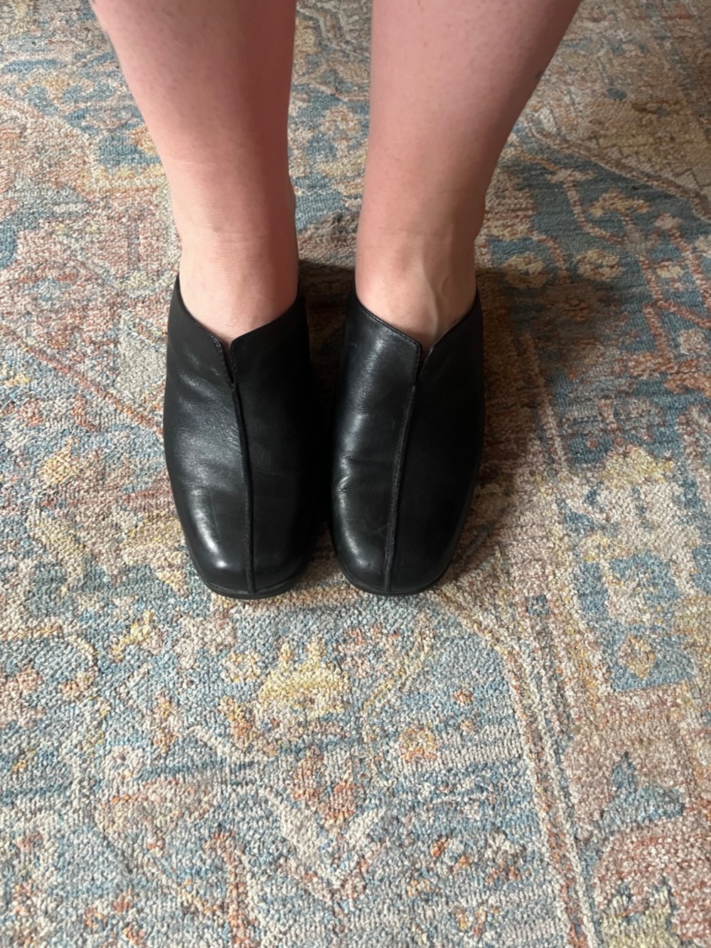 Soft black Clarks mules - Picture 5 of 5